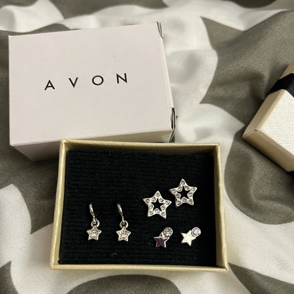 Star Rhinestone Earring 3x Silver Stud Gift Box Costume Jewelry Cute Kawaii Avon - Picture 2 of 3